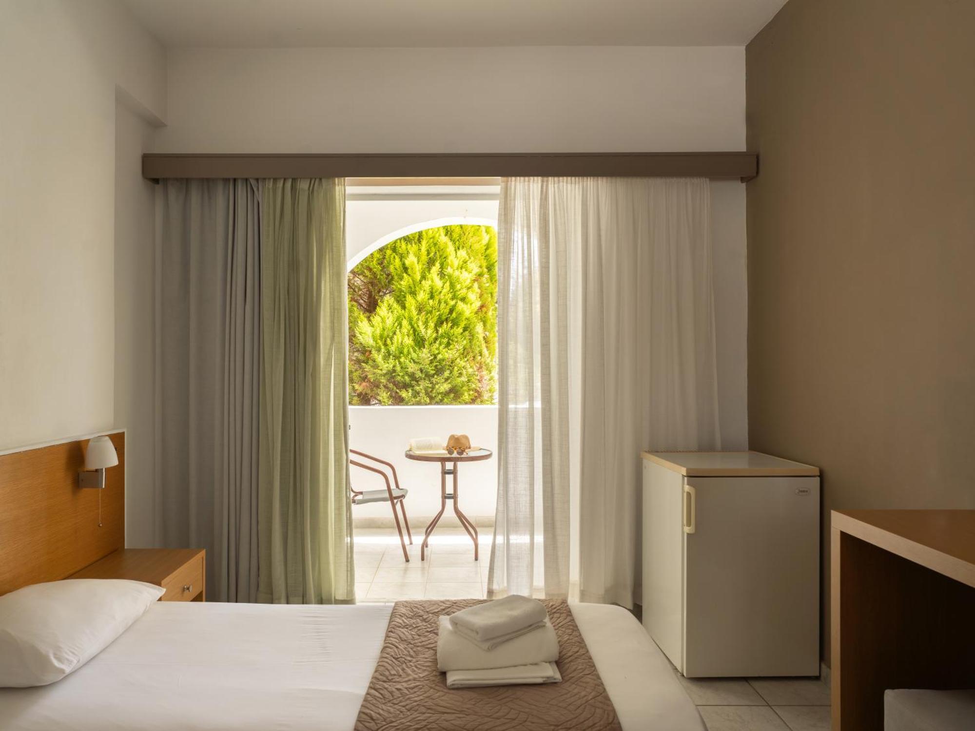 Niforeika Beach Hotel Eksteriør bilde