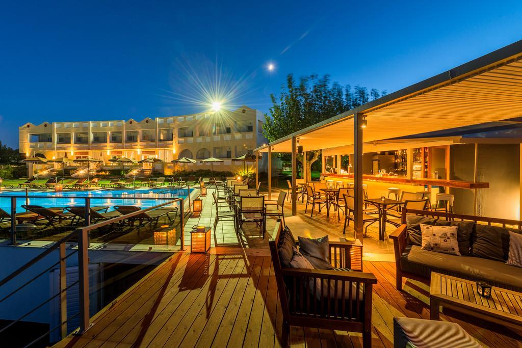 Niforeika Beach Hotel Eksteriør bilde